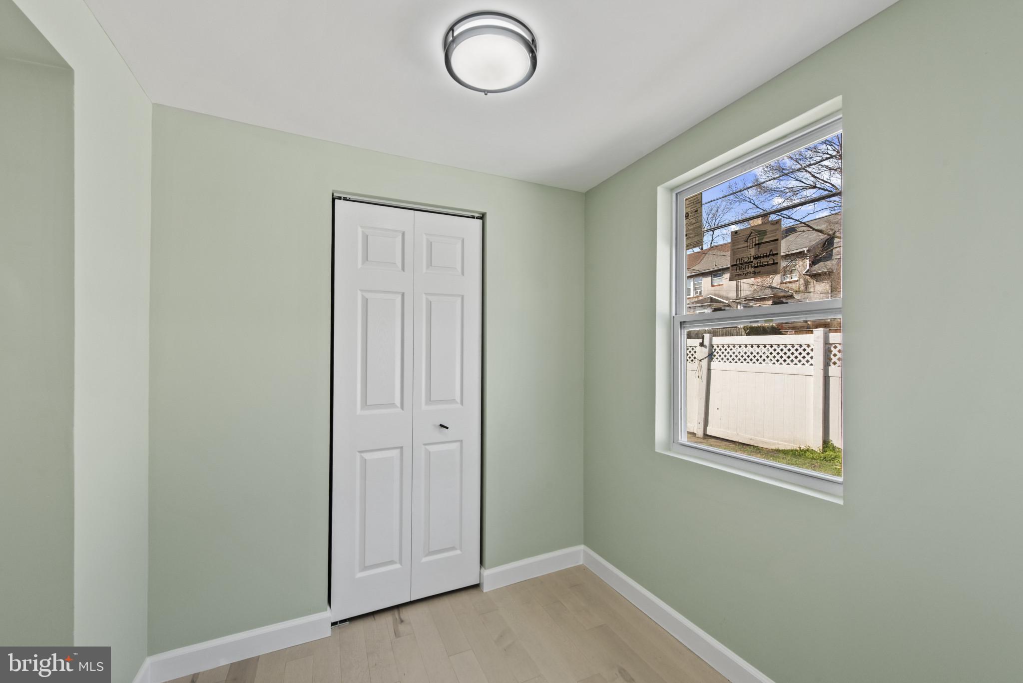 5 Bayship Road Dundalk, MD 21222 - Photo 20 of 32 Entry way