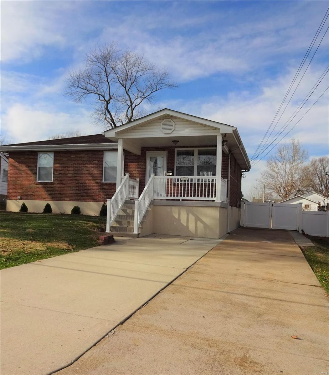 925 Reed Avenue St. Louis, MO 63125 - Photo 2 of 31 Gallery Image 2
