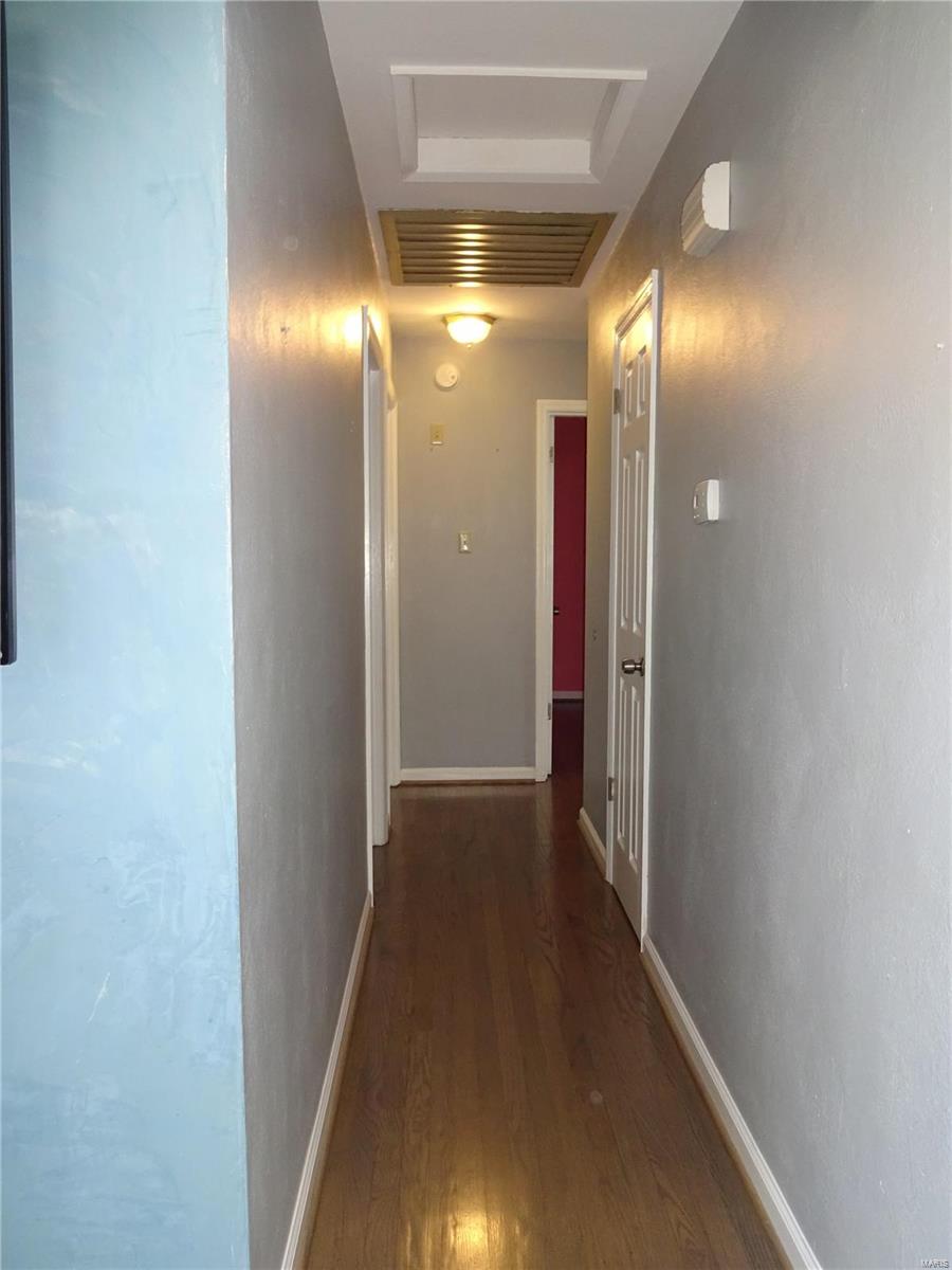 925 Reed Avenue St. Louis, MO 63125 - Photo 11 of 31 Gallery Image 11