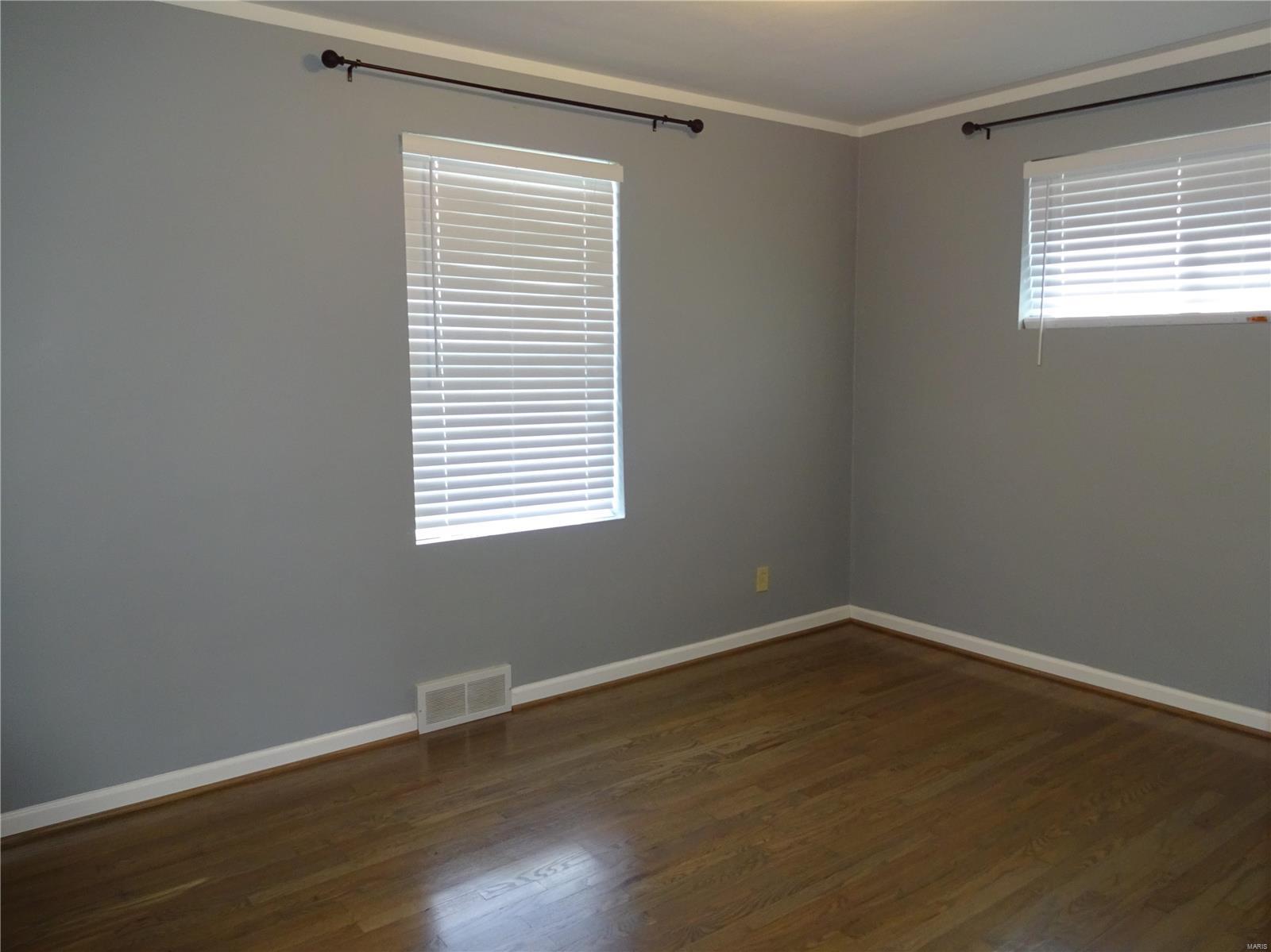 925 Reed Avenue St. Louis, MO 63125 - Photo 12 of 31 Gallery Image 12