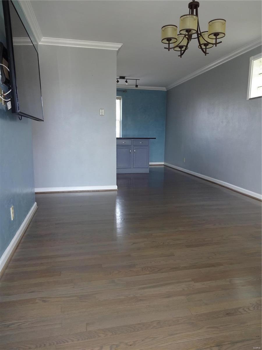 925 Reed Avenue St. Louis, MO 63125 - Photo 4 of 31 Gallery Image 4