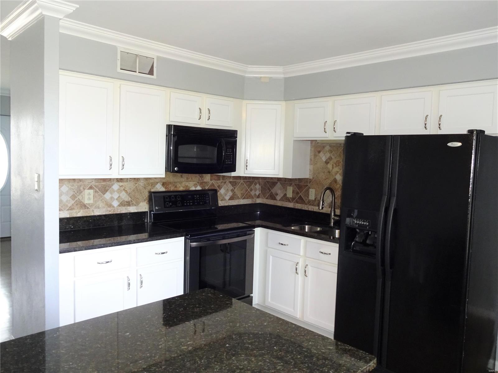 925 Reed Avenue St. Louis, MO 63125 - Photo 8 of 31 Gallery Image 8