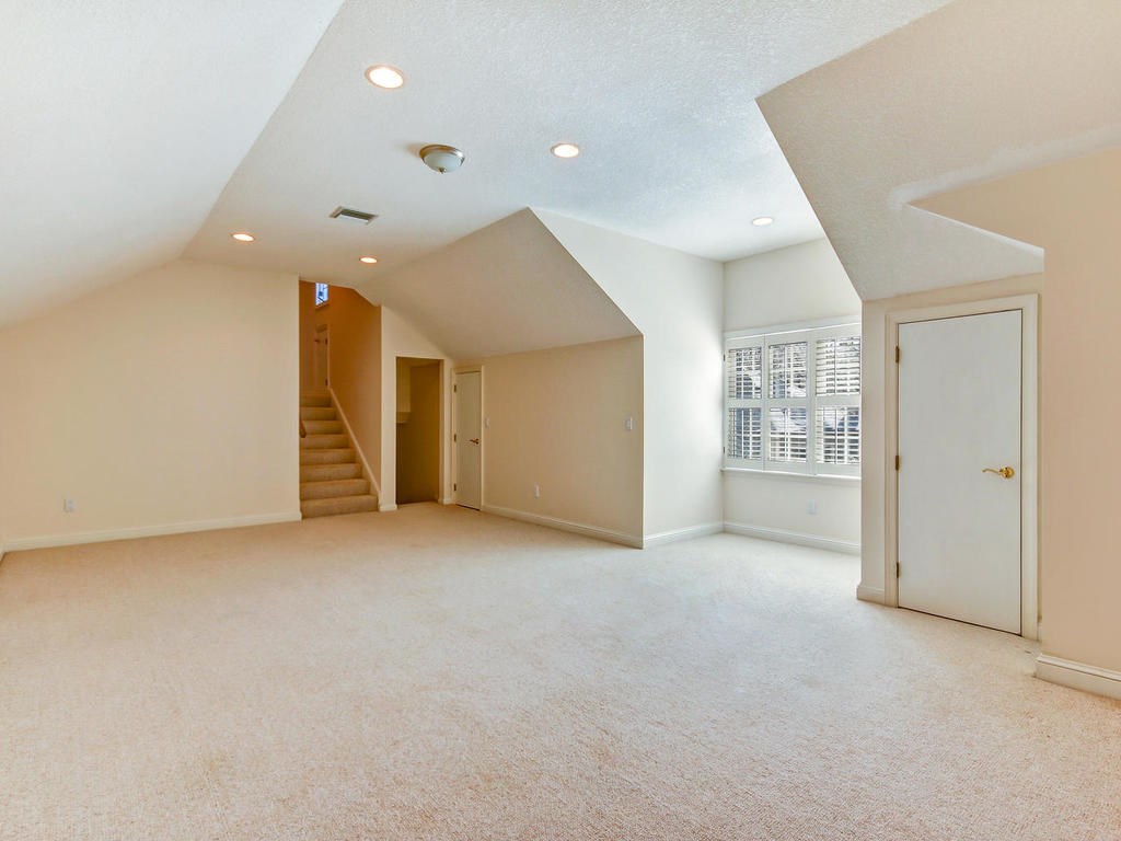35 Sea Marsh Road Amelia Island, FL 32034 - Photo 26 of 34 an empty room with a natural light