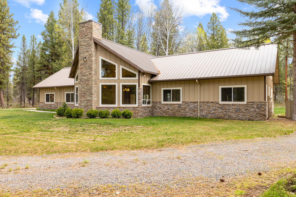 50205 Highway 62 Chiloquin, OR 97624 - Photo 10 of 44 50205Highway62-24