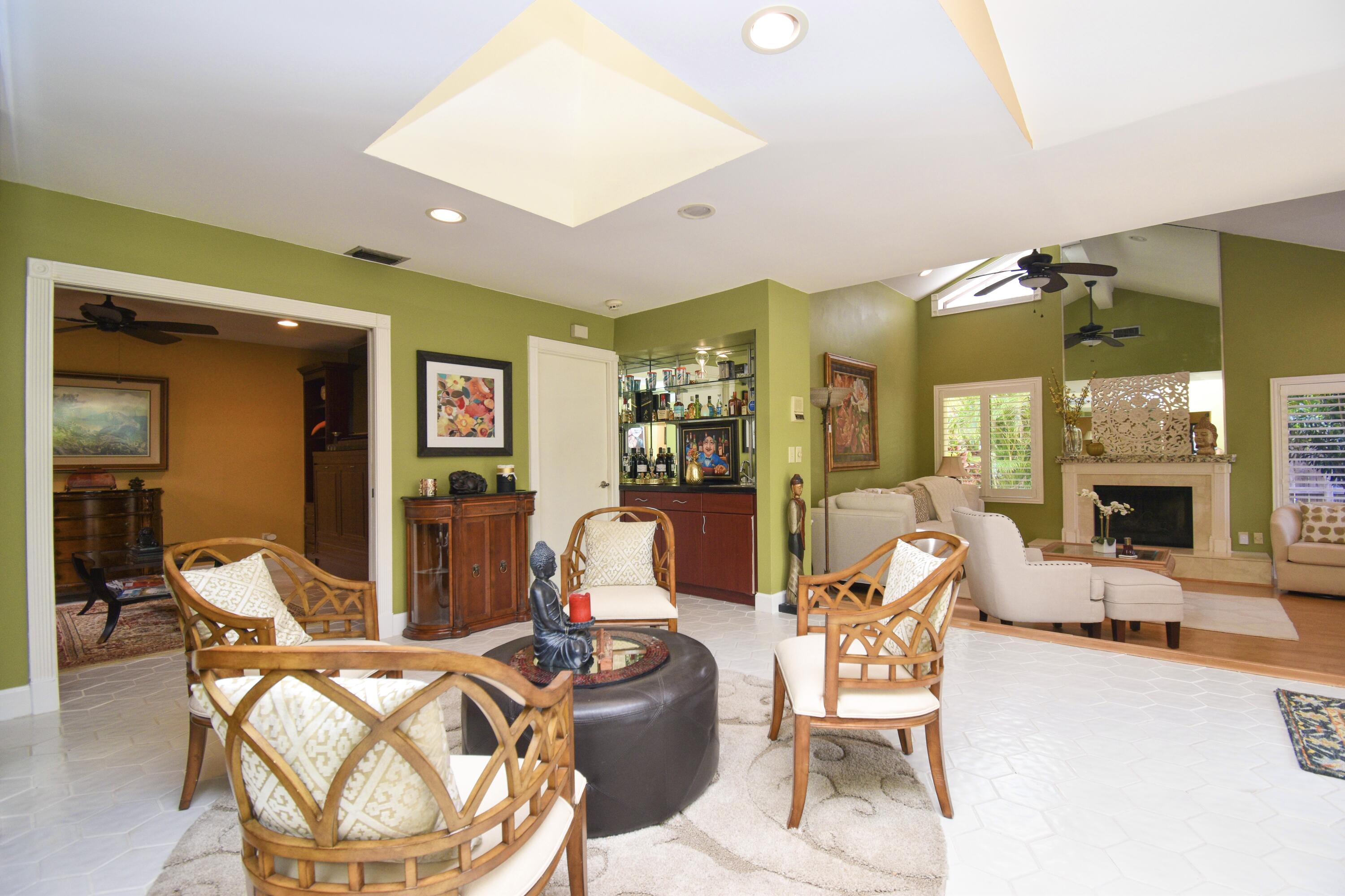 7504 Sierra Drive East Boca Raton, FL 33433 - Photo 12 of 52 8C603246-BEAF-4ECA-88E8-5DB101EBBB0E