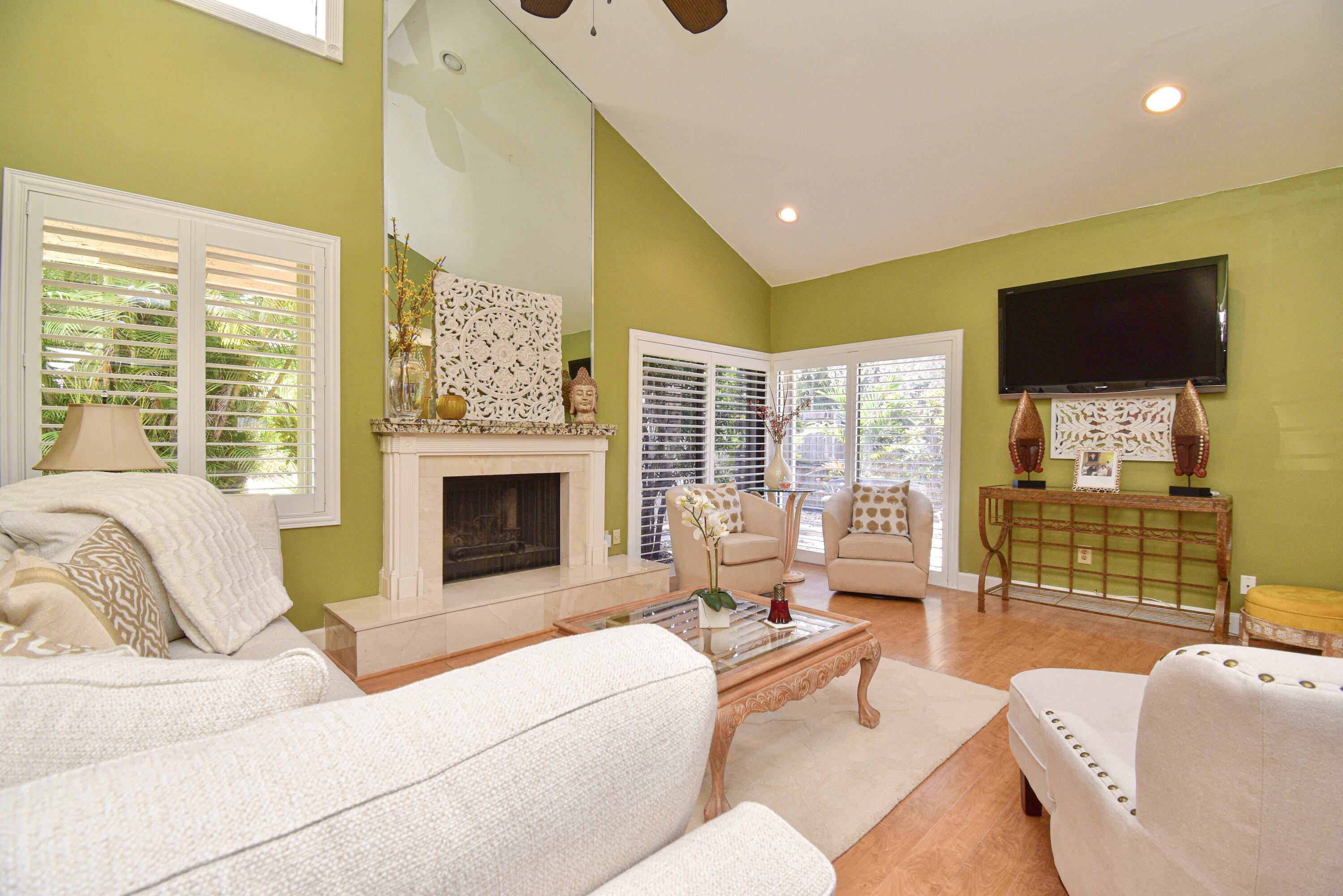 7504 Sierra Drive East Boca Raton, FL 33433 - Photo 17 of 52 056DAAB6-5608-443C-B734-2DC9831B75B1