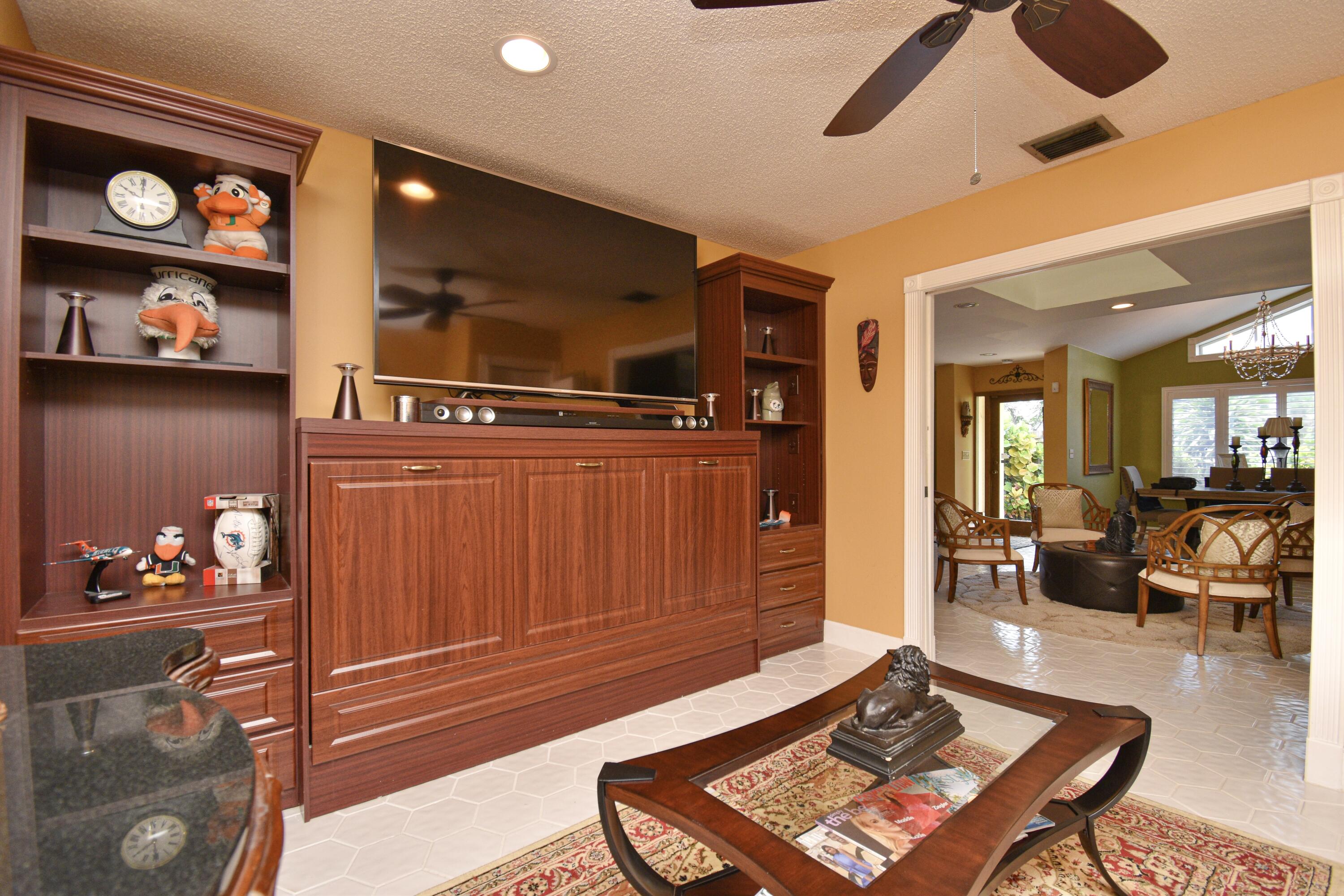 7504 Sierra Drive East Boca Raton, FL 33433 - Photo 32 of 52 1EA922DE-321D-4665-B557-FEFF1C2E352D