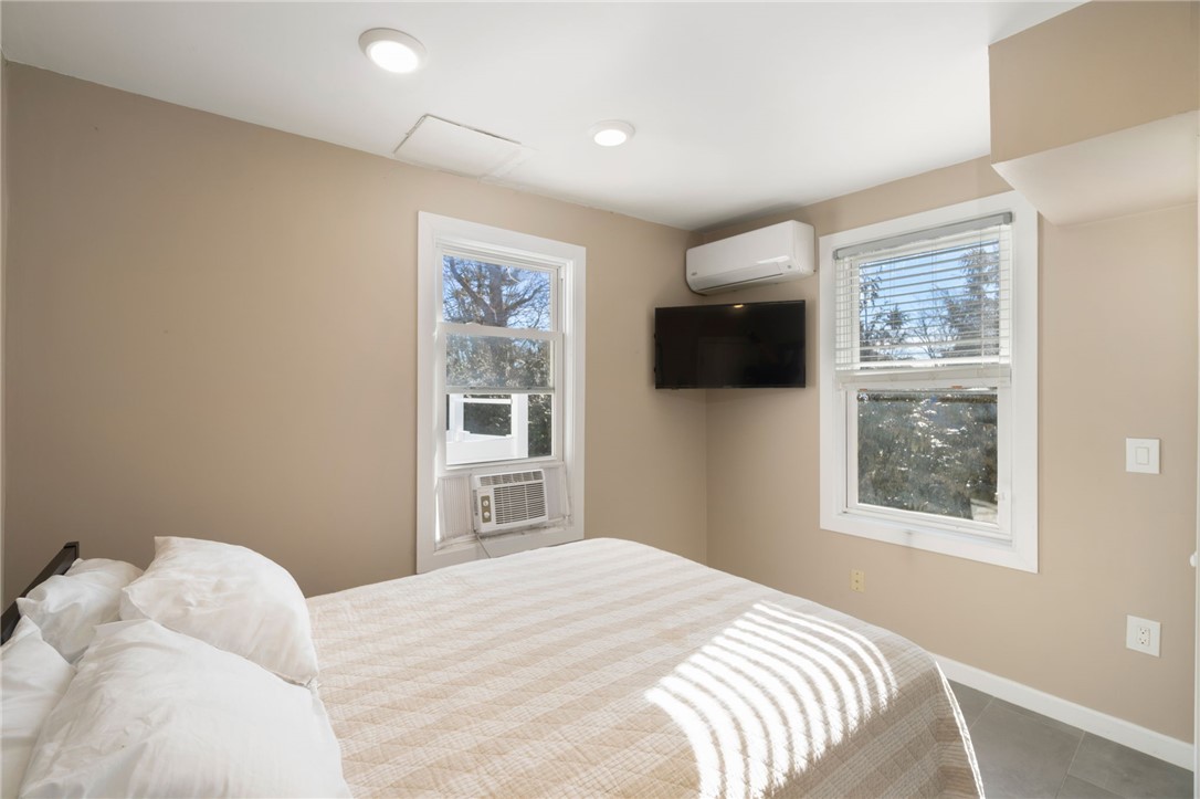 836 Point Judith Road Narragansett, RI 02882 - Photo 17 of 40