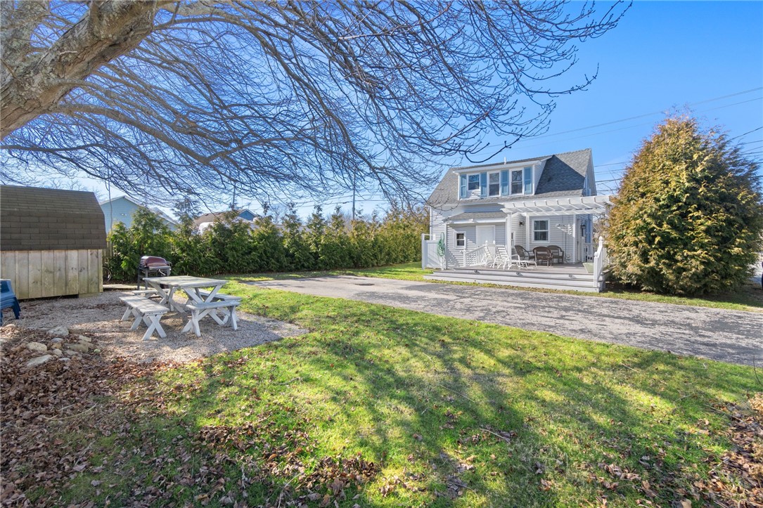 836 Point Judith Road Narragansett, RI 02882 - Photo 2 of 40