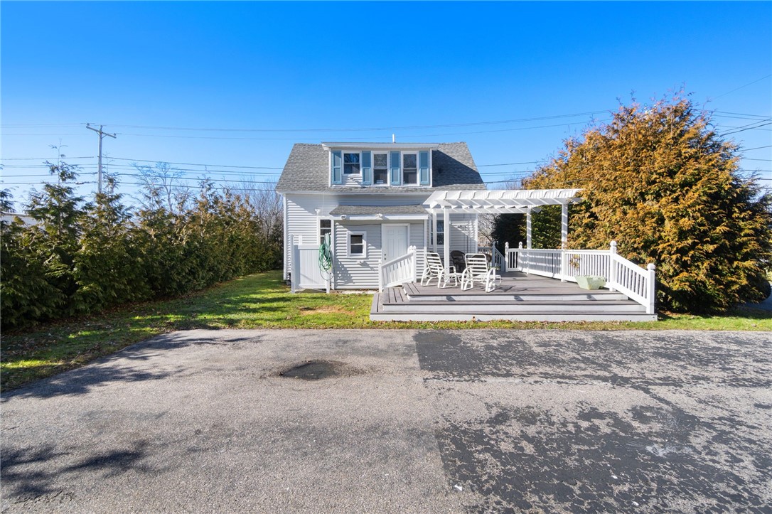 836 Point Judith Road Narragansett, RI 02882 - Photo 29 of 40