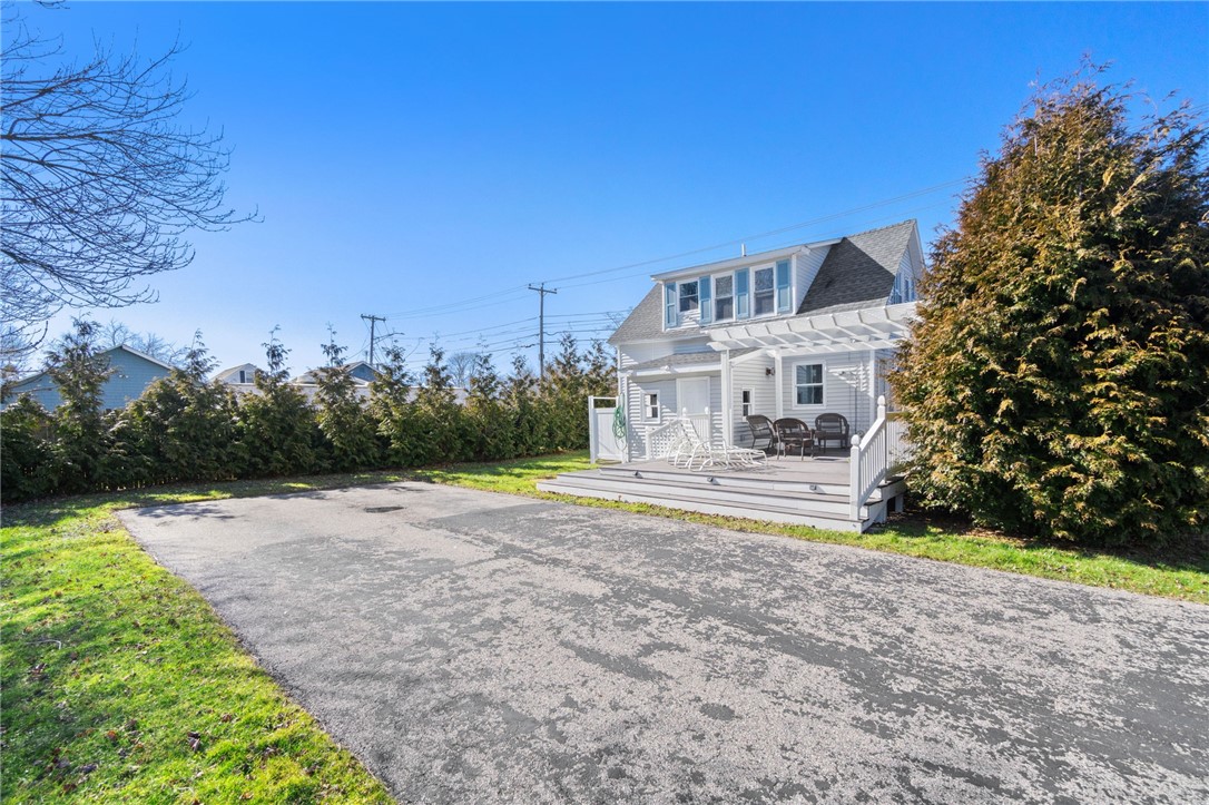 836 Point Judith Road Narragansett, RI 02882 - Photo 30 of 40