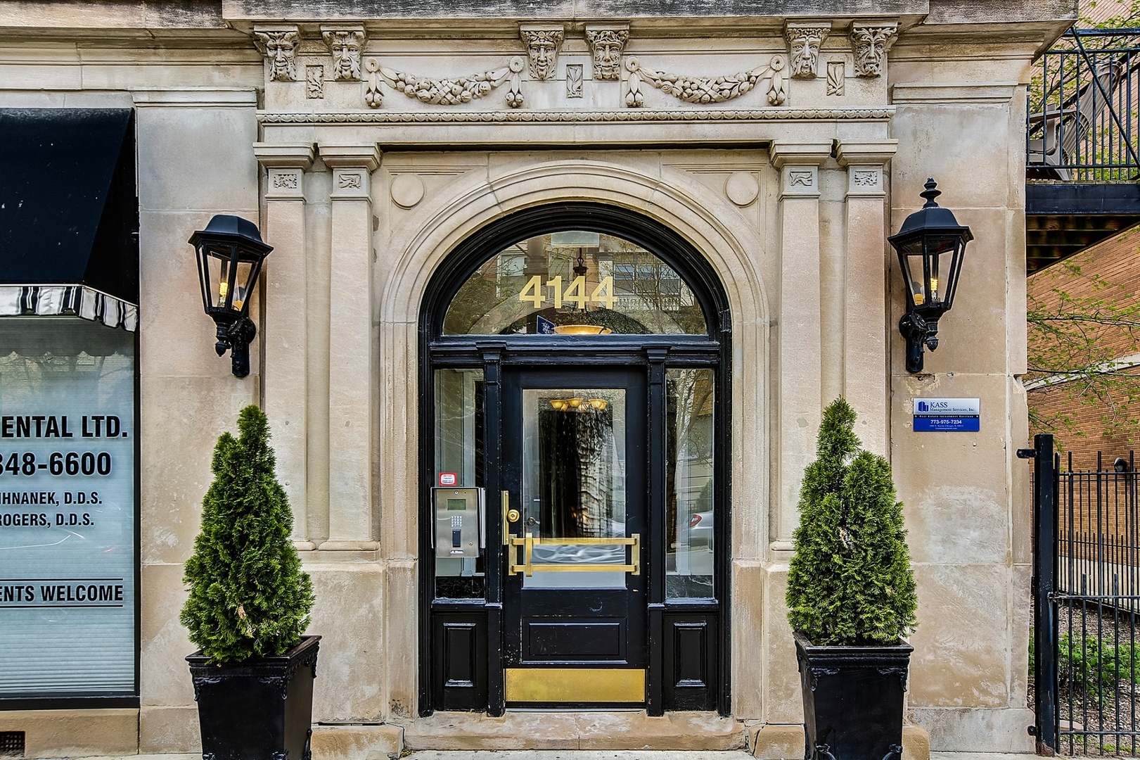 4144 North Sheridan Road, Unit 208 Chicago, IL 60613 - Photo 2 of 24 a view of a entryway door of the building