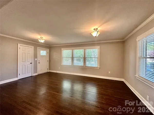$1,700 | 710 Neil Street, Gastonia, NC 28052