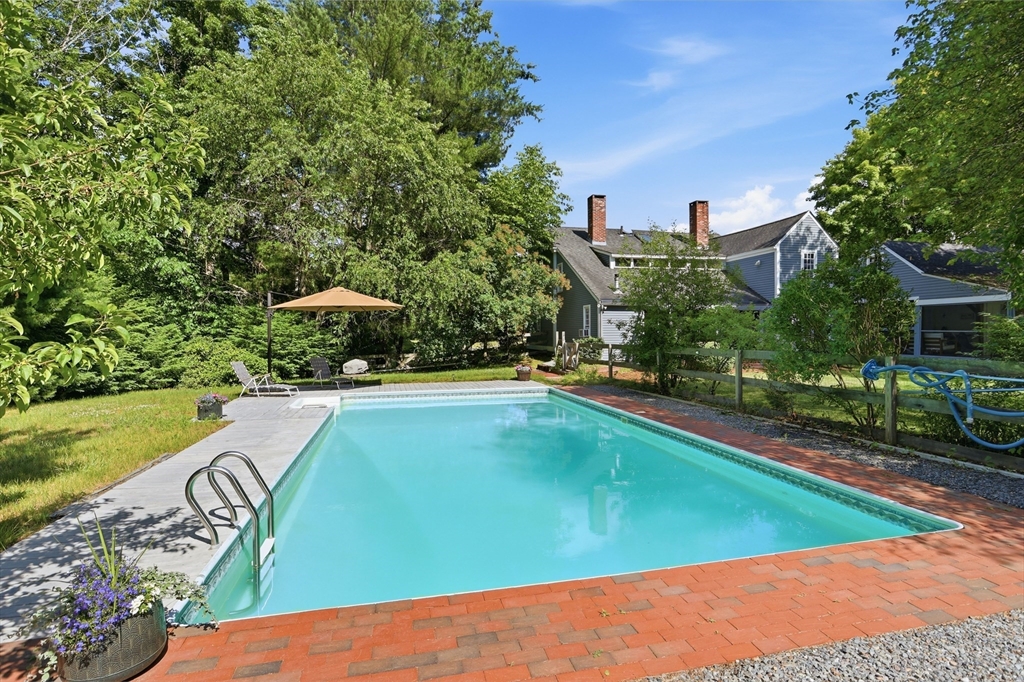 313 Berlin Road Bolton, MA 01740 - Photo 27 of 41