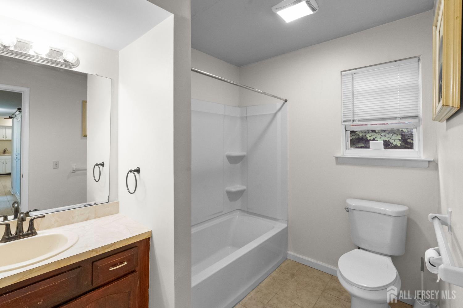 31 Hanover Square Middlesex, NJ 08846 - Photo 19 of 26 Gallery Image 19