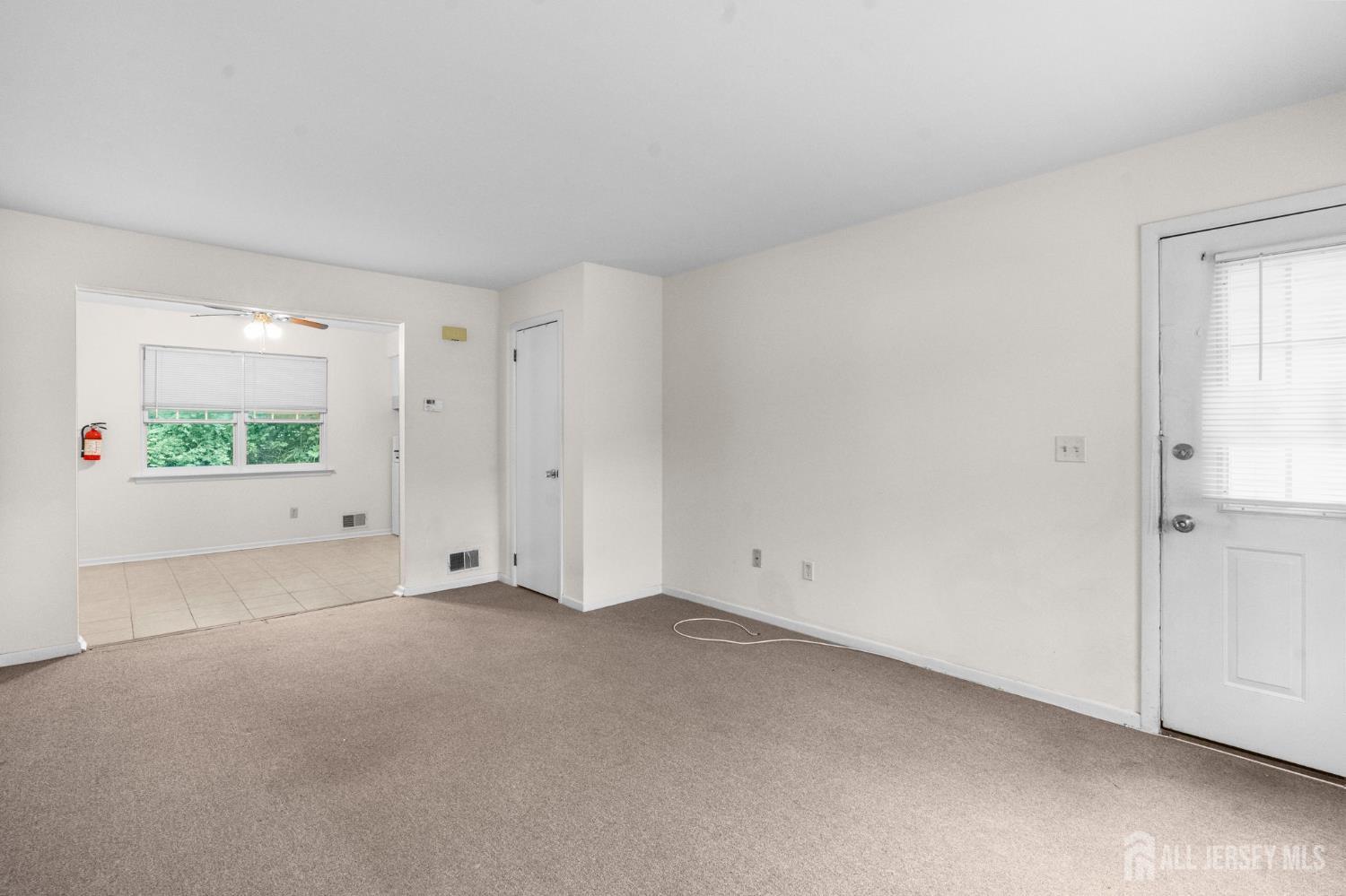 31 Hanover Square Middlesex, NJ 08846 - Photo 8 of 26 Gallery Image 8