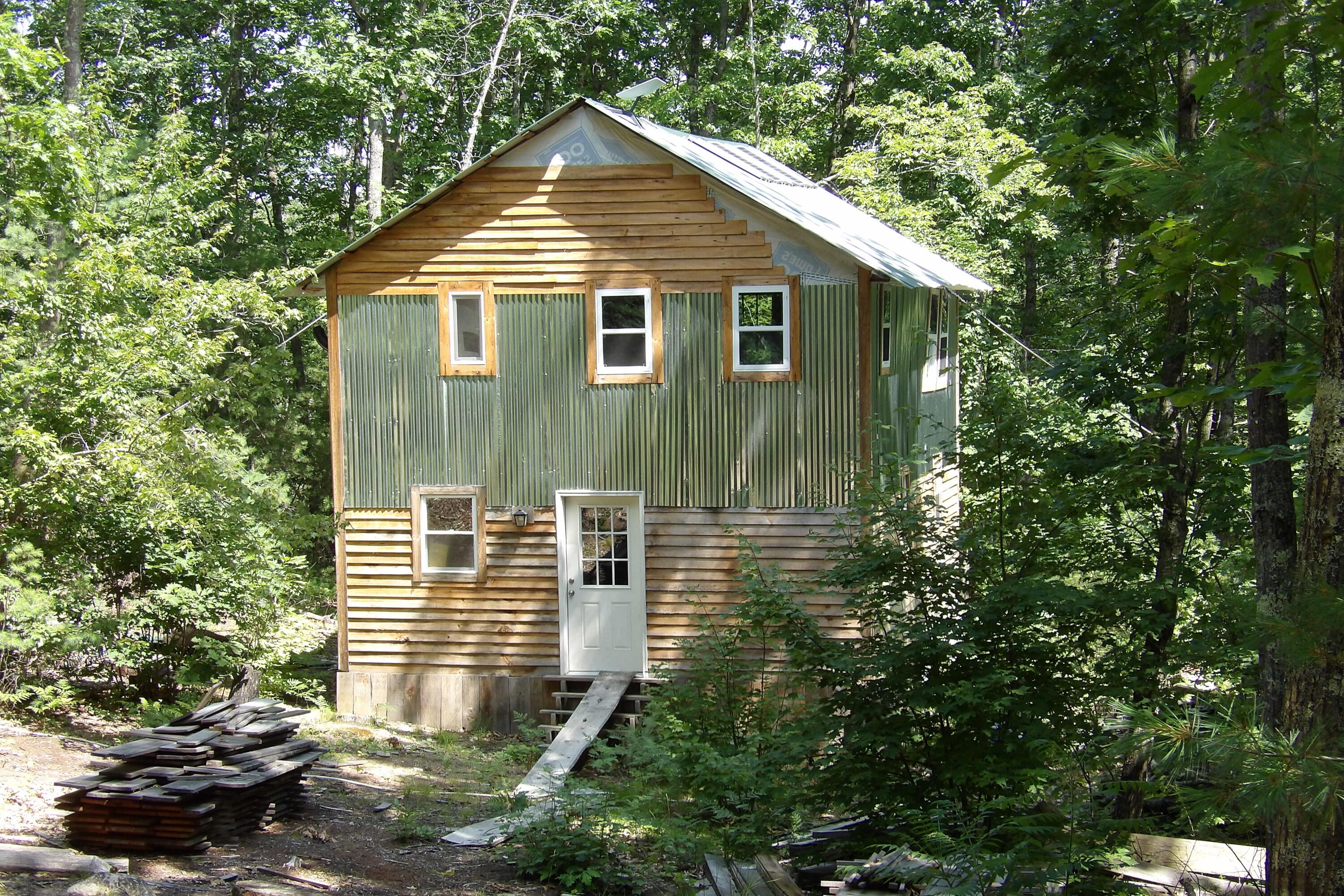 1. Abbott Mt - Cabin