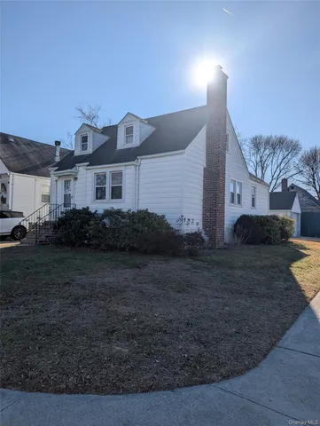 $975,000 | 246-04 86th Avenue | Bellerose