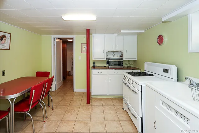 $975,000 | 246-04 86th Avenue | Bellerose