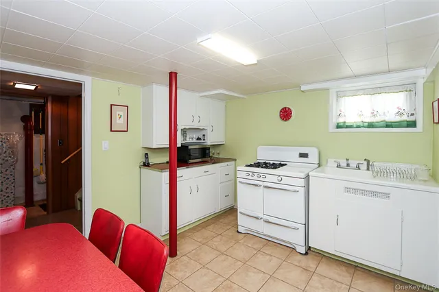 $975,000 | 246-04 86th Avenue | Bellerose