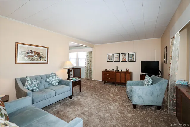 $975,000 | 246-04 86th Avenue | Bellerose