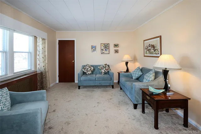 $975,000 | 246-04 86th Avenue | Bellerose