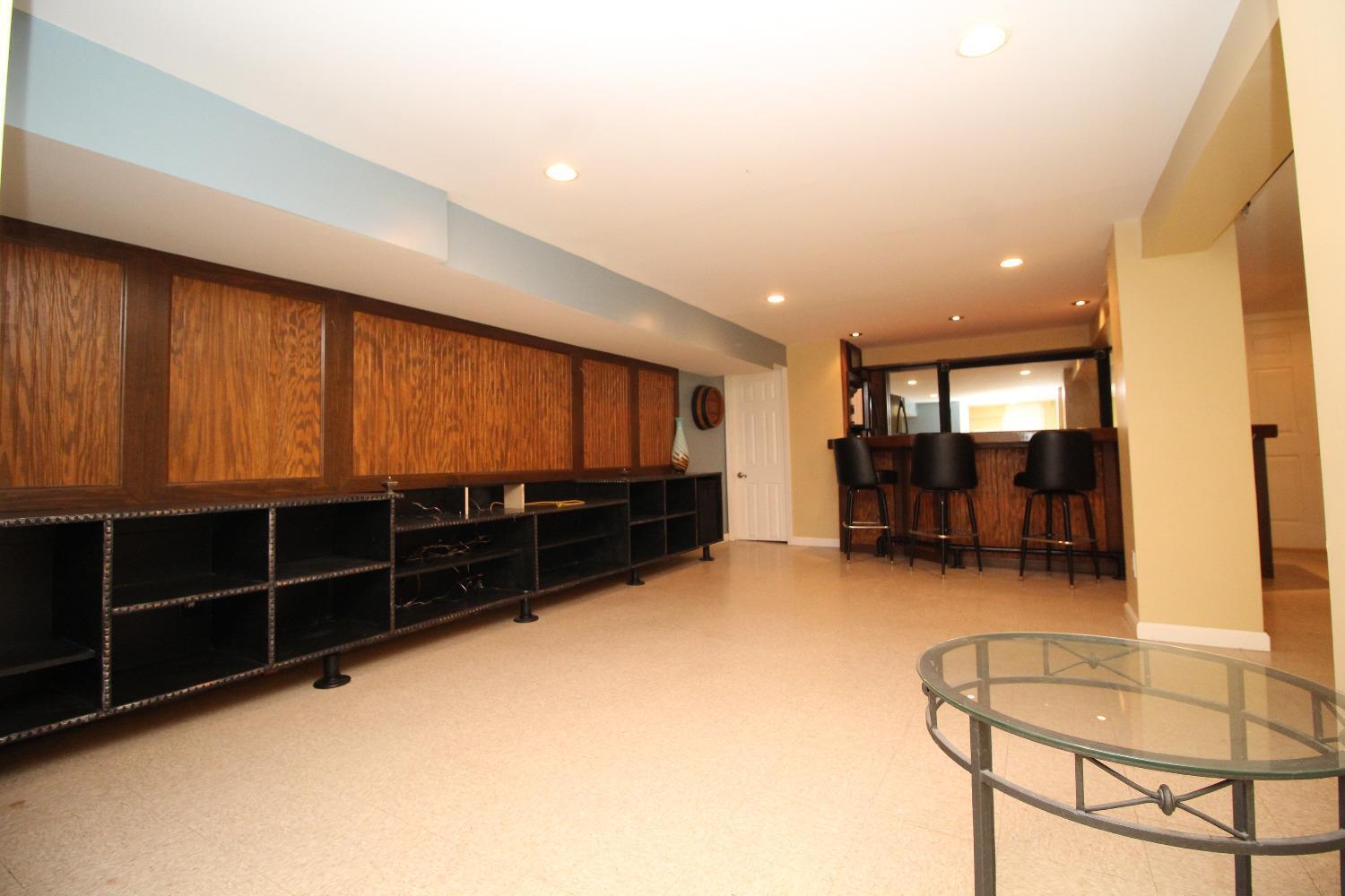 8581 Livingston Road Cincinnati, OH 45251 - Photo 19 of 35 Gallery Image 19