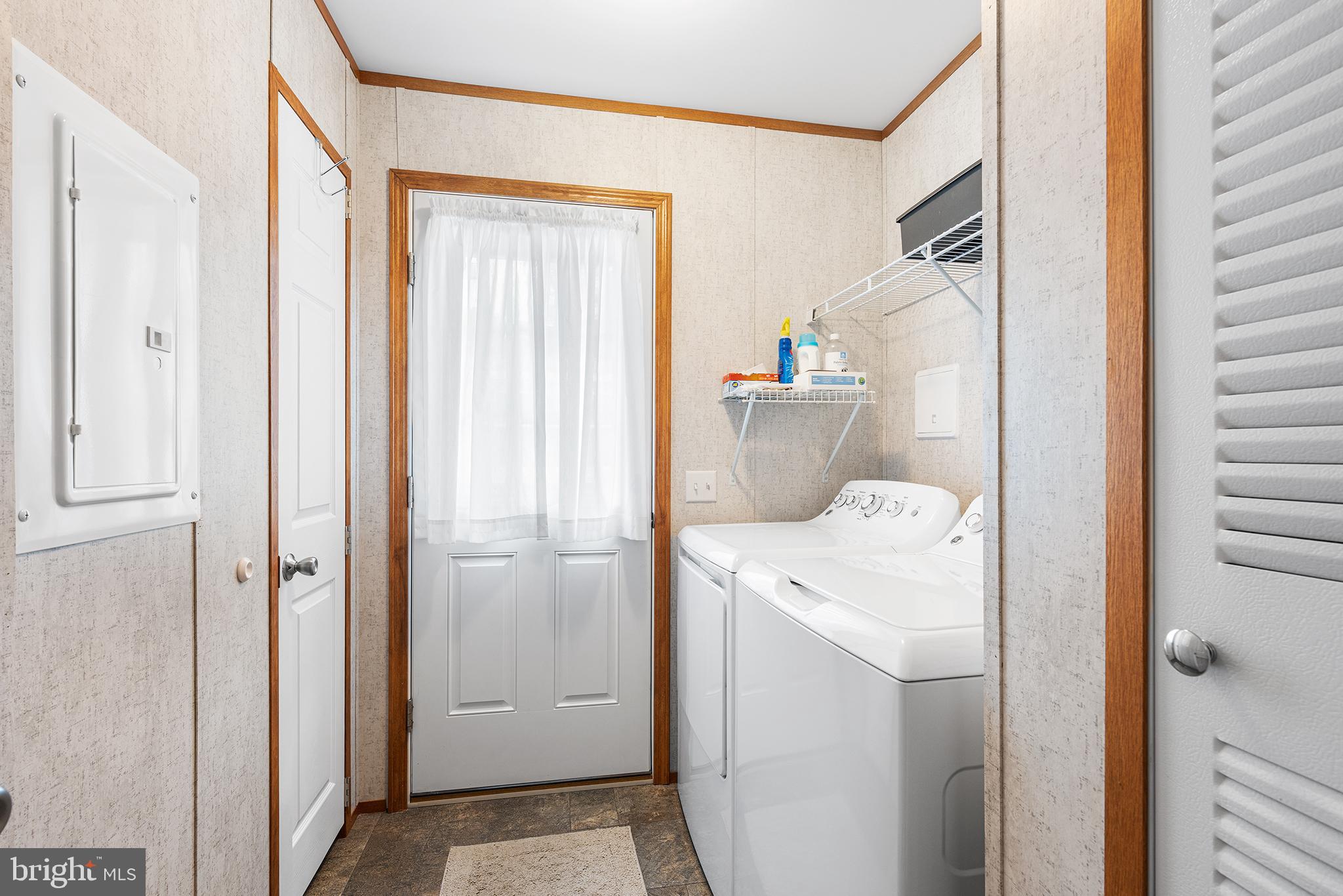 474 Barrington Road Macungie, PA 18062 - Photo 28 of 28 a utility room with dryer and washer