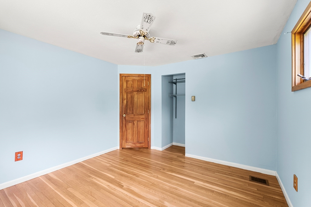 71 Garrison Road Chelmsford, MA 01824 - Photo 17 of 39