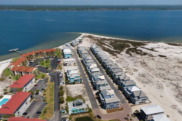 $1,750,000 | 1422 Seaside Circle, Navarre, FL 32566