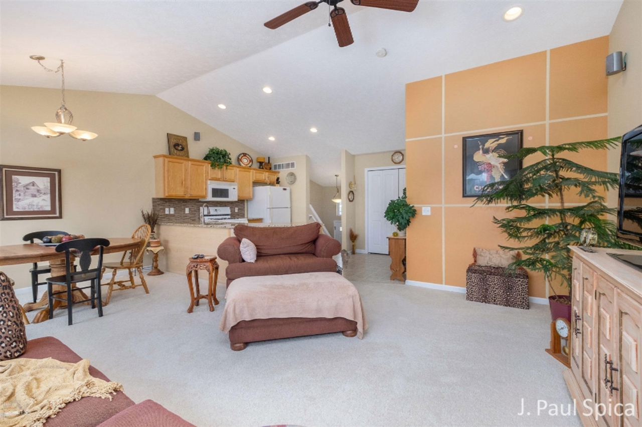 1345 Nevada Ridge Drive Southwest, Unit 46 Byron Center, MI 49315 - Photo 7 of 27