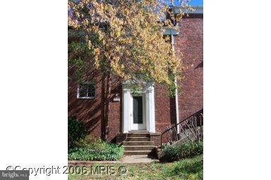 3348 Gunston Road, Unit 73633 Alexandria, VA 22302 - Photo 1 of 7 Exterior (Main)