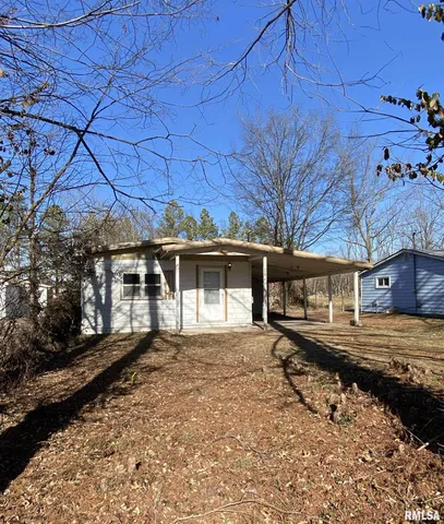 $35,000 | 313 East Webster Street, Herrin, IL 62948