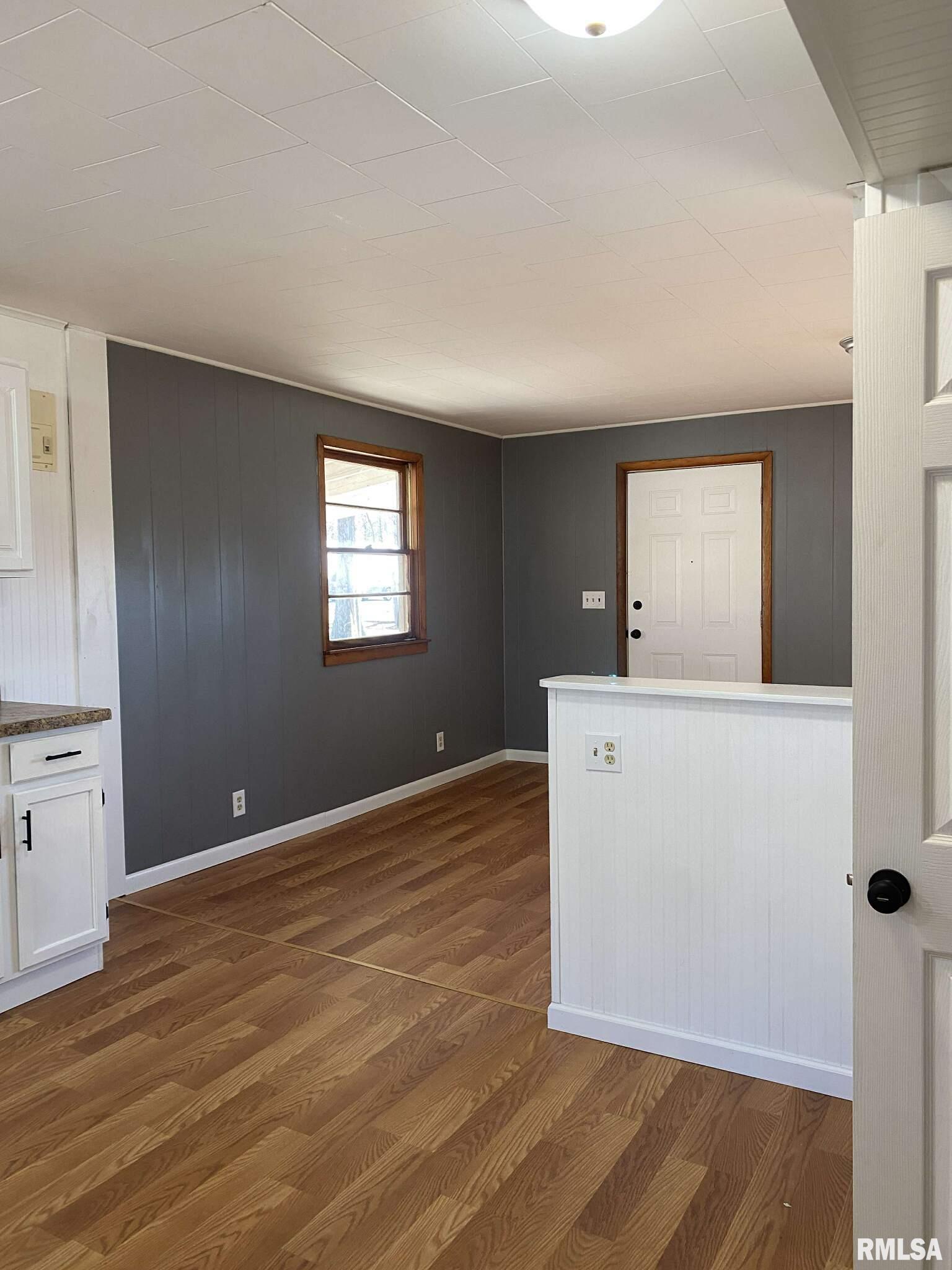 313 East Webster Street Herrin, IL 62948 - Photo 6 of 18