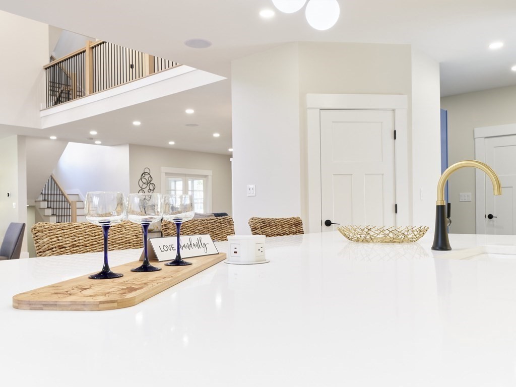 128 Pearl Street Reading, MA 01867 - Photo 14 of 42