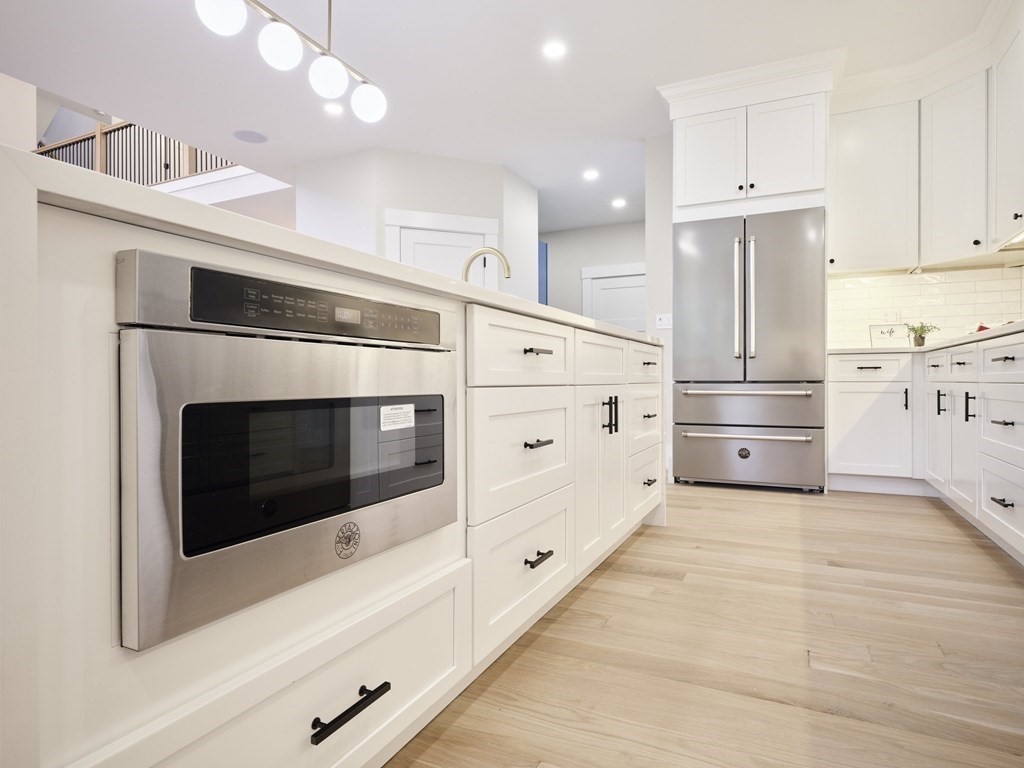 128 Pearl Street Reading, MA 01867 - Photo 15 of 42