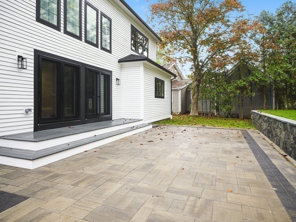 128 Pearl Street Reading, MA 01867 - Photo 39 of 42