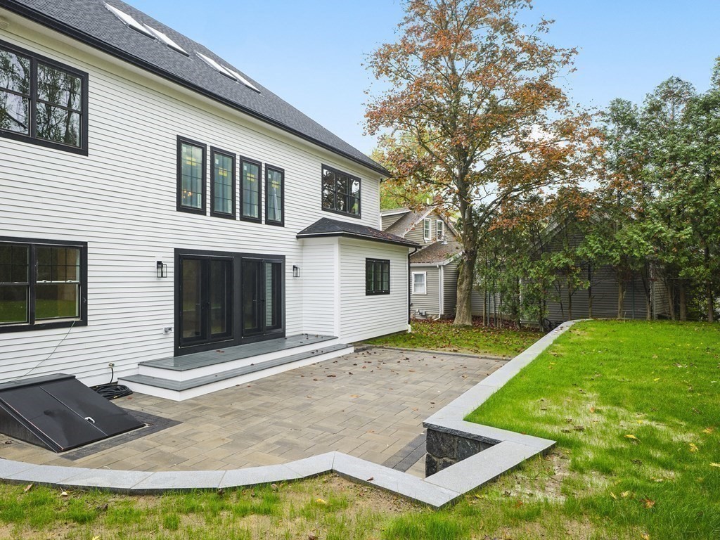 128 Pearl Street Reading, MA 01867 - Photo 40 of 42