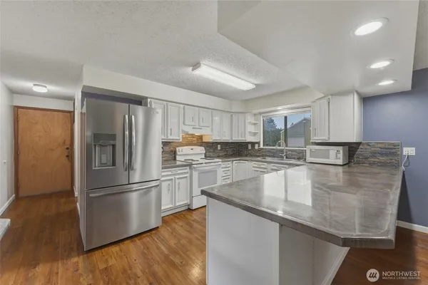$514,900 | 305 Northeast A Street, College Place, WA 99324