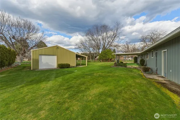 $514,900 | 305 Northeast A Street, College Place, WA 99324
