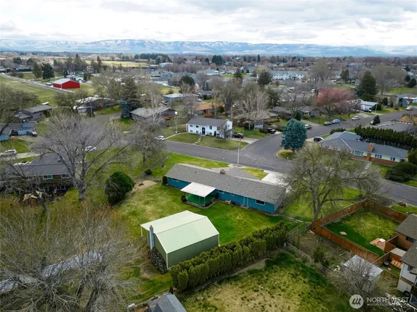 $514,900 | 305 Northeast A Street, College Place, WA 99324
