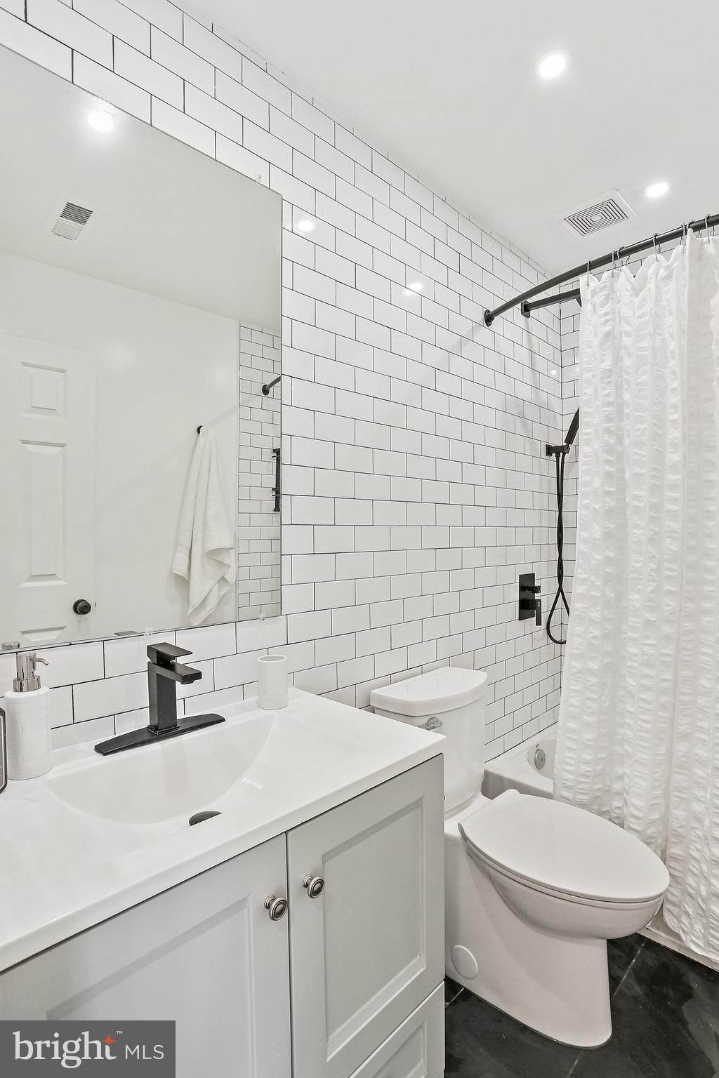 11044 Birchtree Lane, Unit 26 Laurel, MD 20723 - Photo 26 of 37 Hall Bath