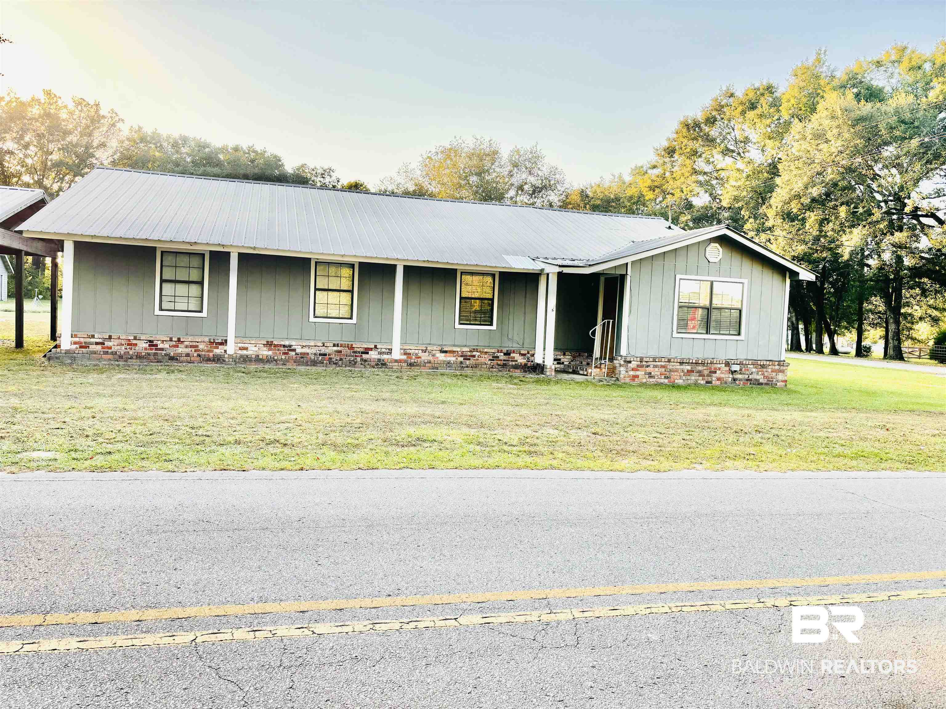 17495 County Road 48 Robertsdale, AL 36567 - Photo 1 of 37 Ranch-style house featuring a front yard