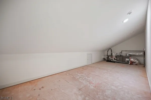 $3,450 | 1209 Littleton Road, Unit E, Morris Plains, NJ 07950