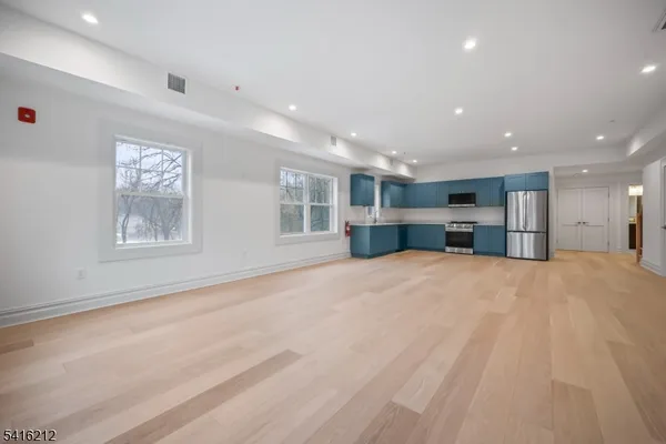 $3,450 | 1209 Littleton Road, Unit E, Morris Plains, NJ 07950