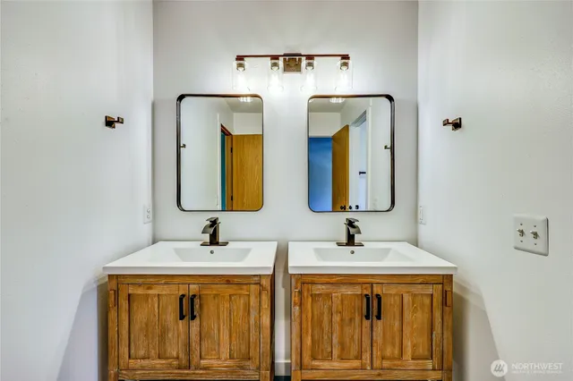 $2,500 | 6585 Northeast Prospect Street, Suquamish, WA 98392