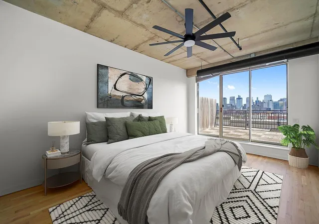 $5,500 | 6 South Laflin Street, Unit 910, Chicago, IL 60607