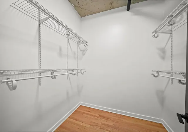 $5,500 | 6 South Laflin Street, Unit 910, Chicago, IL 60607