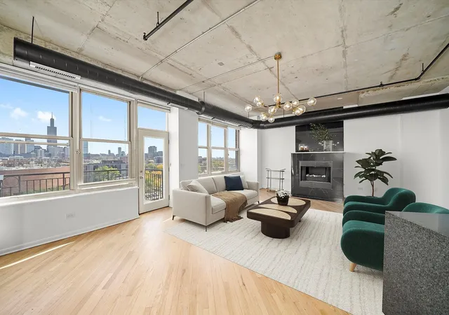 $5,500 | 6 South Laflin Street, Unit 910, Chicago, IL 60607