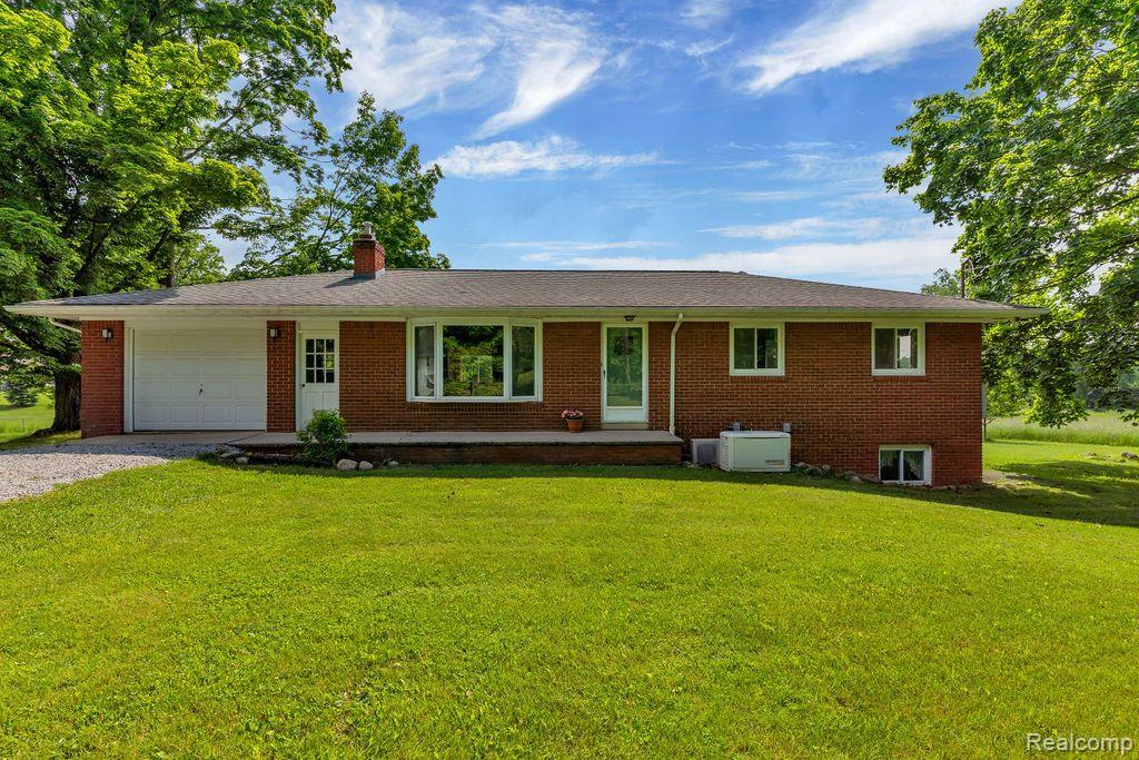 6700 Mabley Hill Road Fenton, MI 48430 - Photo 2 of 50